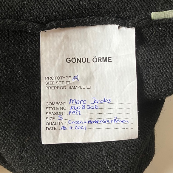 RARE Marc Jacobs Prototype Sweater by Gonul Orme “Where is the Outrage" 21” p2p - Picture 7 of 7